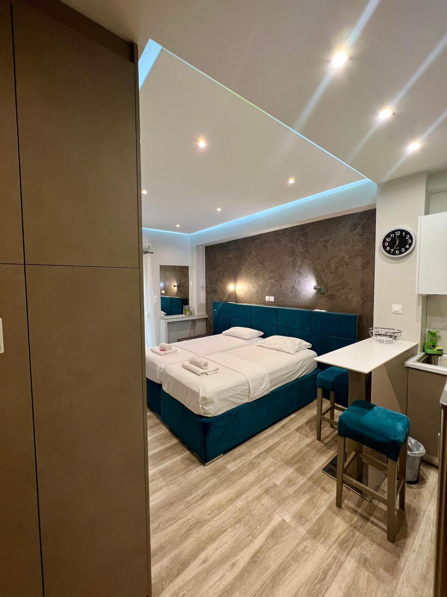 Emerald Lux Apartment Atene Esterno foto