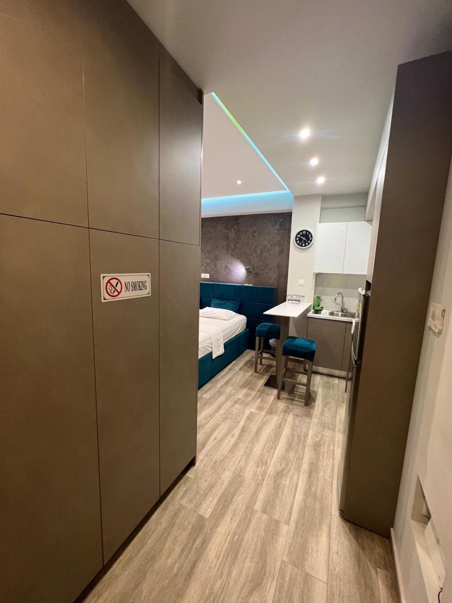 Emerald Lux Apartment Atene Esterno foto