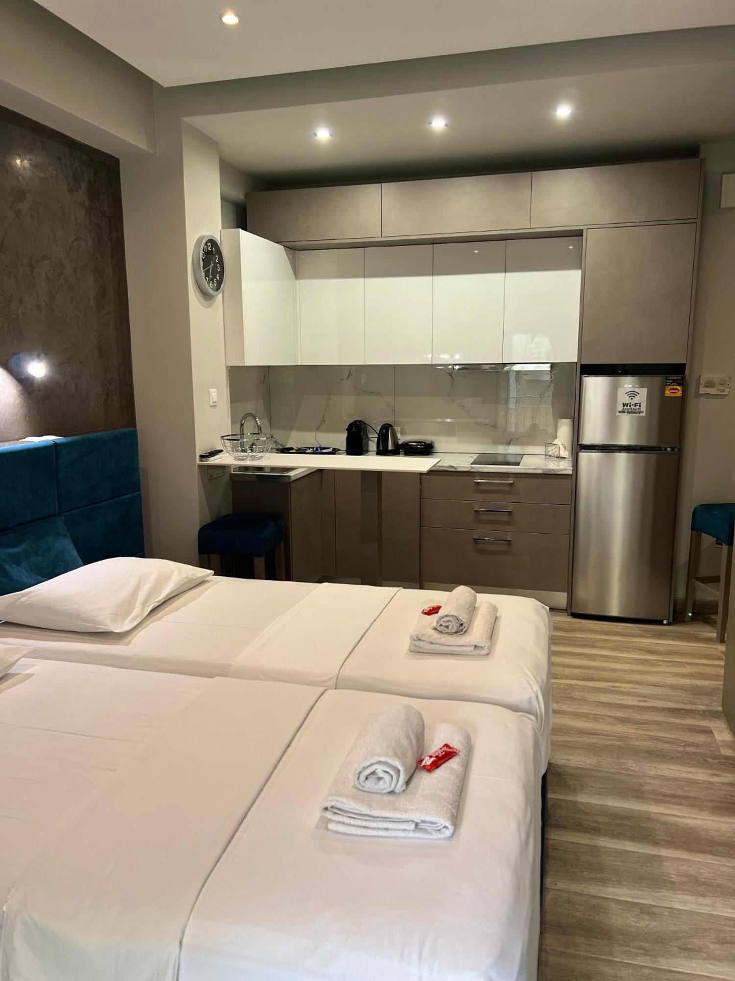 Emerald Lux Apartment Atene Esterno foto